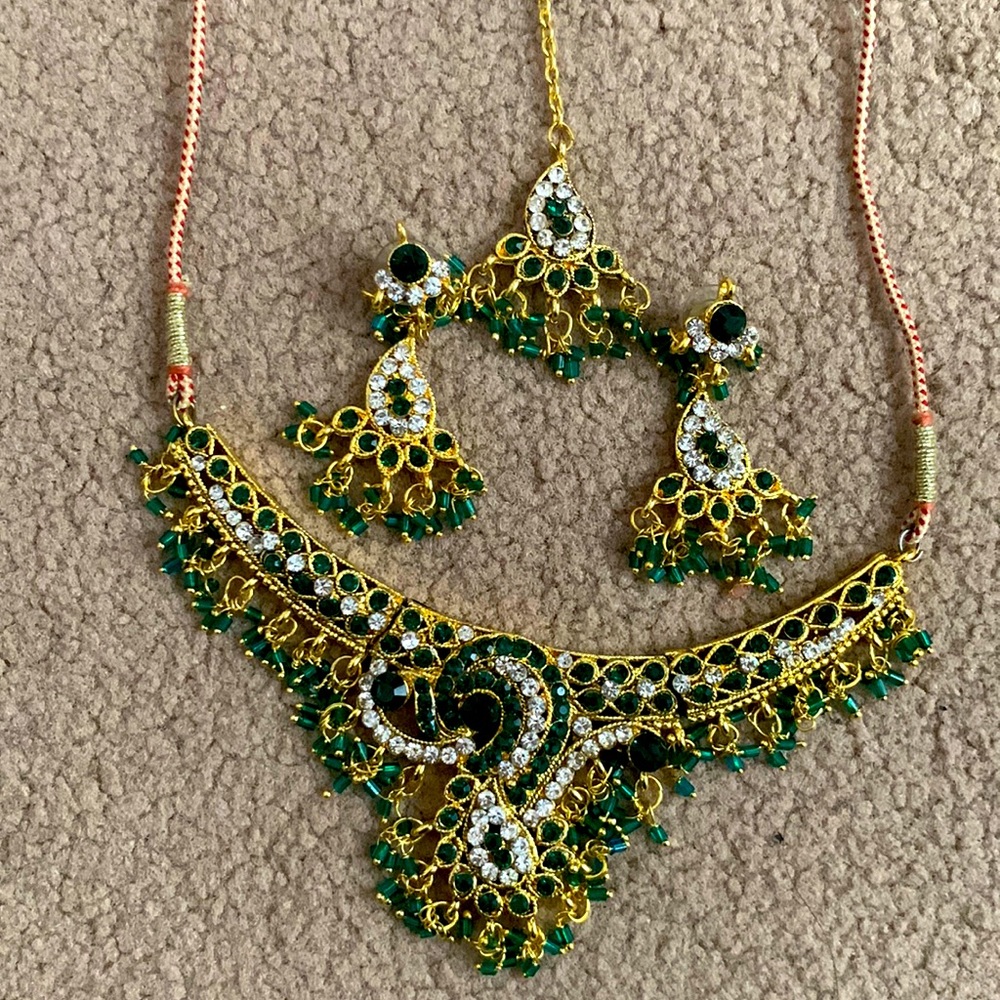 Green and Gold Full Indian Jewelry Set